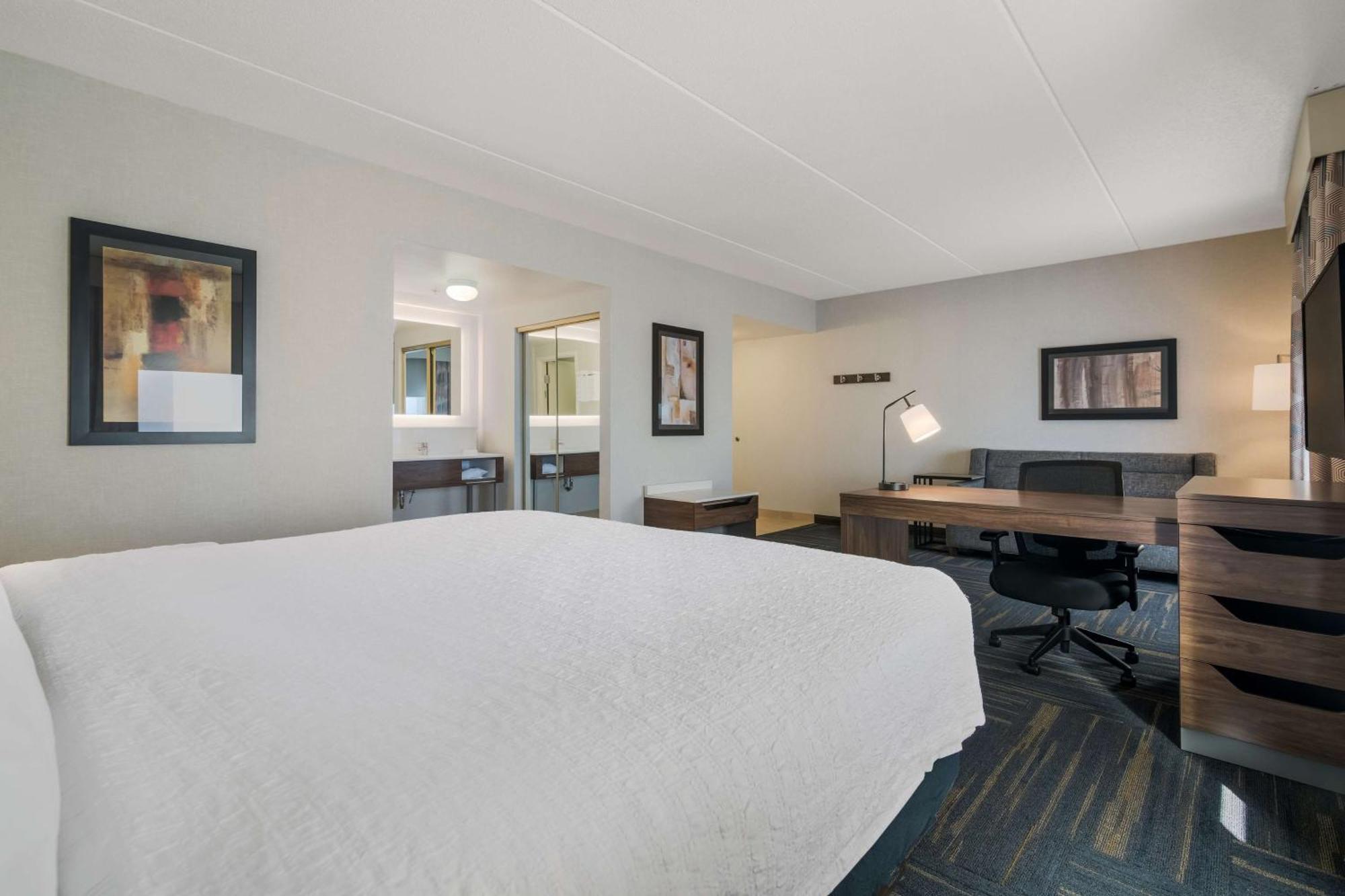 Hampton Inn & Suites Plattsburgh Εξωτερικό φωτογραφία