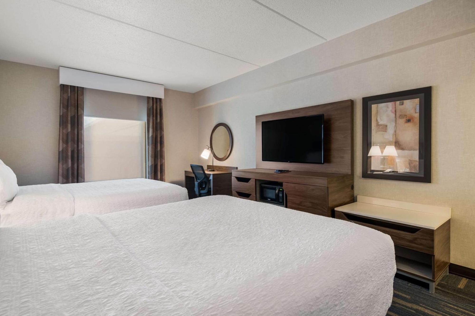 Hampton Inn & Suites Plattsburgh Εξωτερικό φωτογραφία