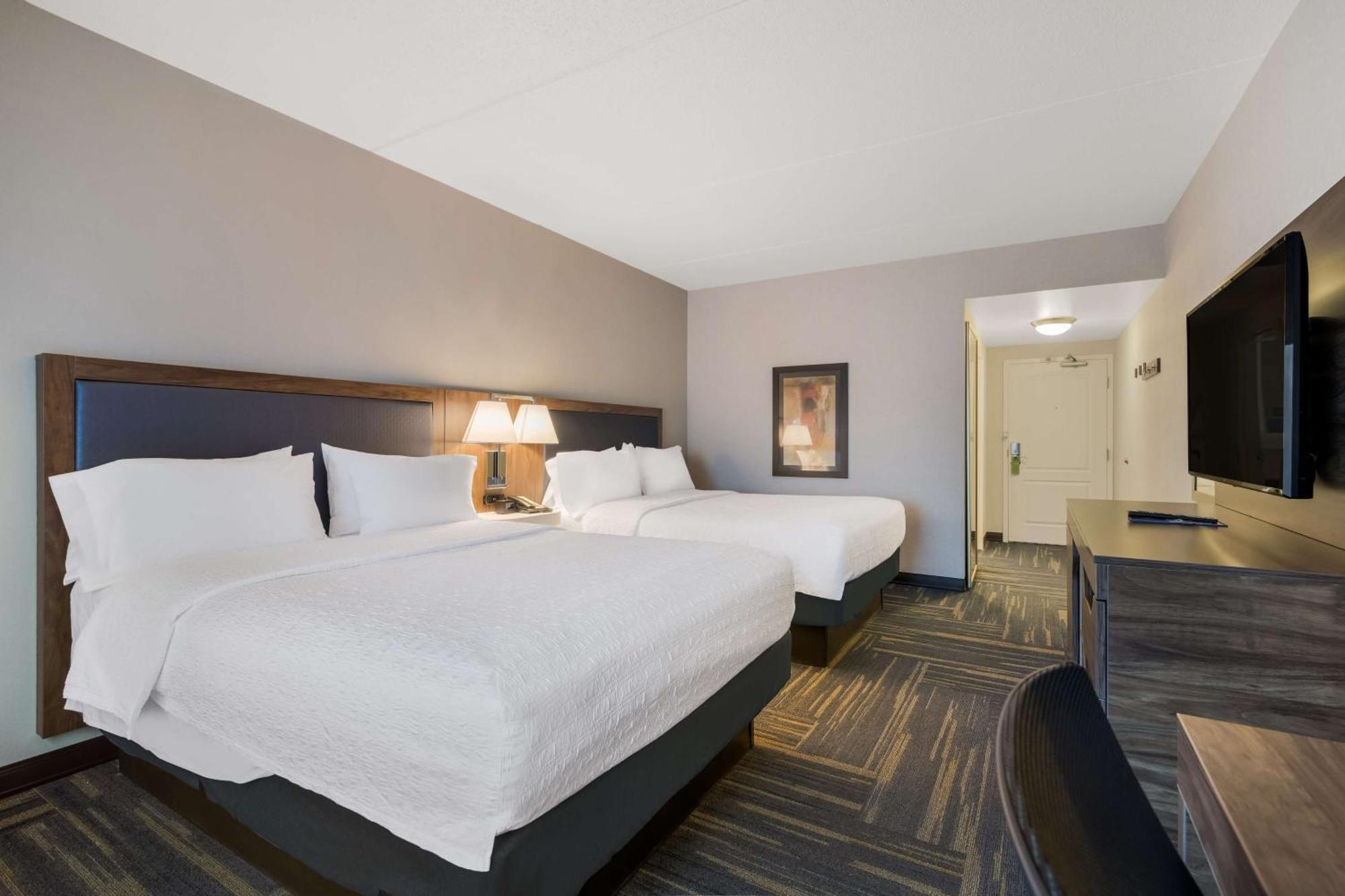 Hampton Inn & Suites Plattsburgh Εξωτερικό φωτογραφία