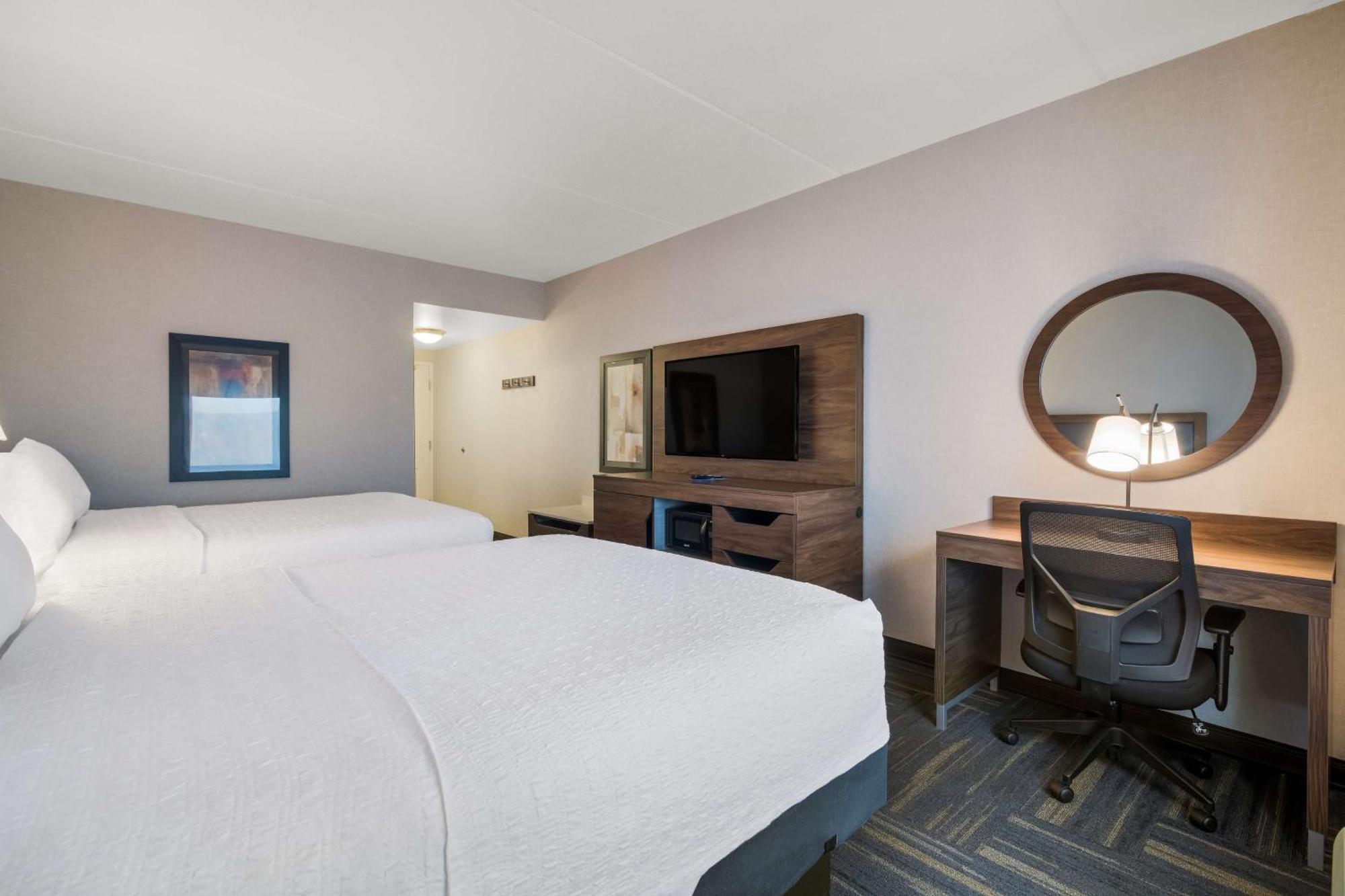Hampton Inn & Suites Plattsburgh Εξωτερικό φωτογραφία