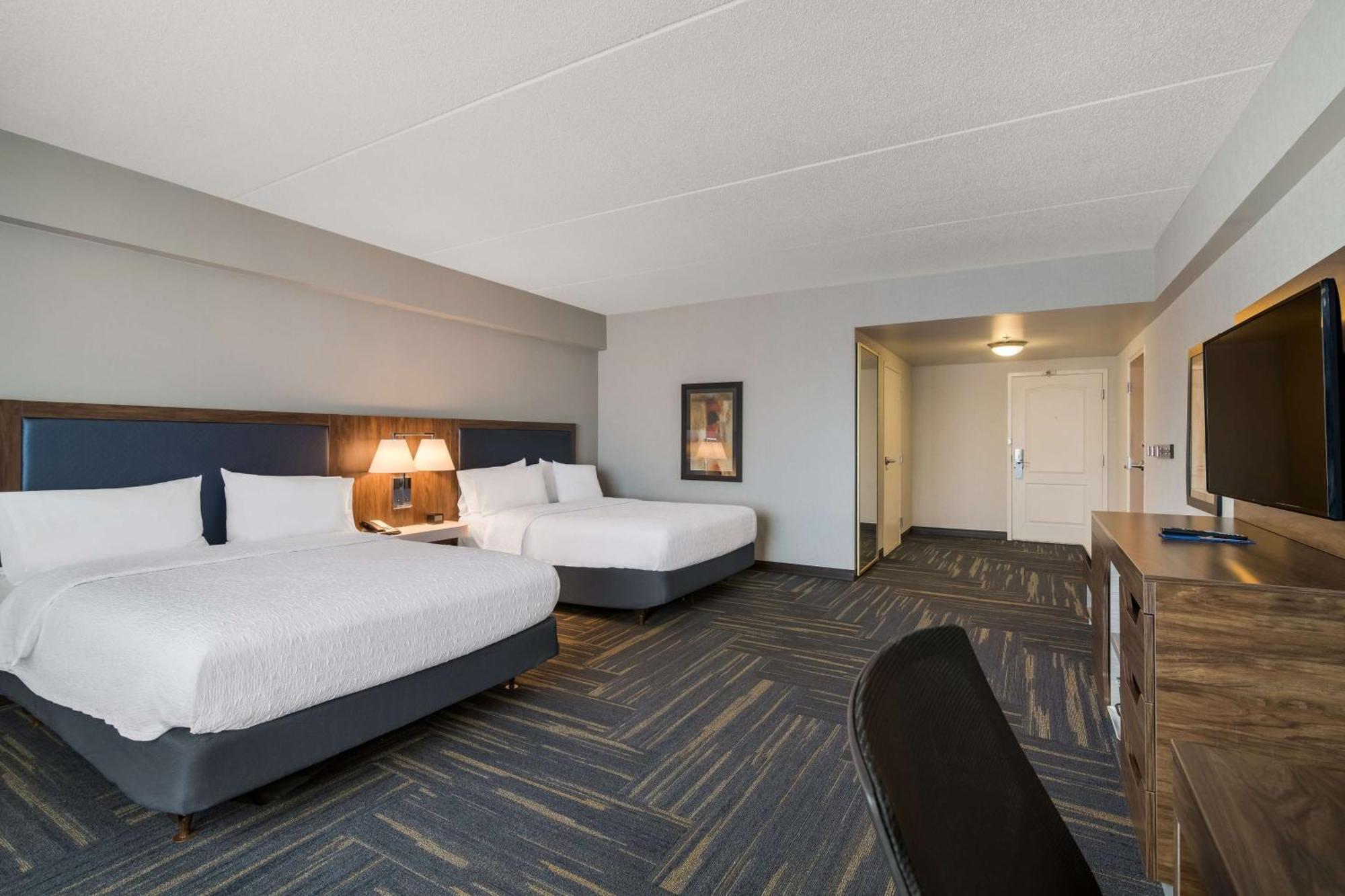 Hampton Inn & Suites Plattsburgh Εξωτερικό φωτογραφία