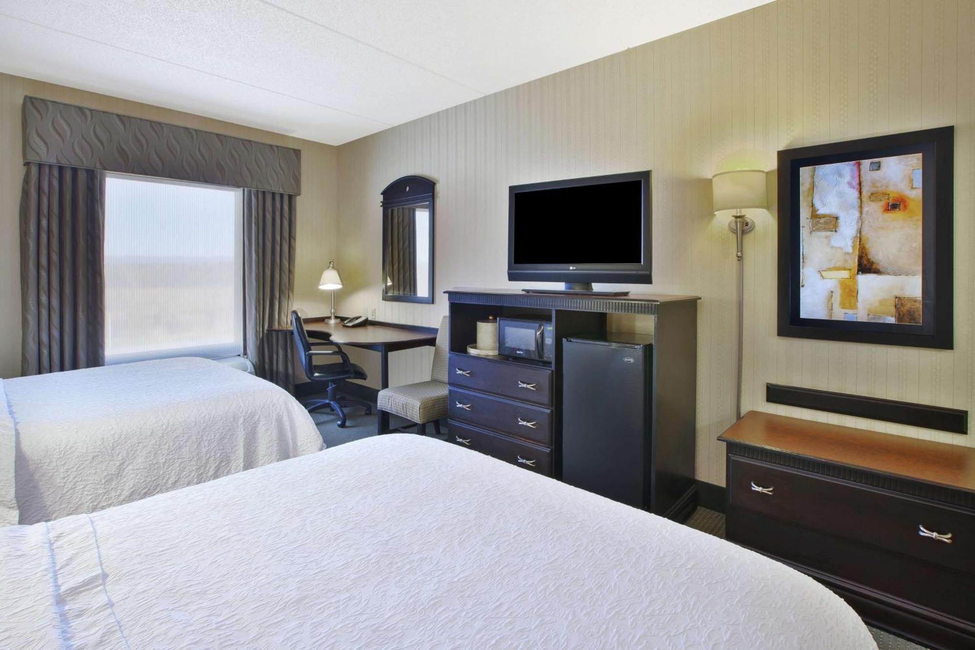 Hampton Inn & Suites Plattsburgh Εξωτερικό φωτογραφία
