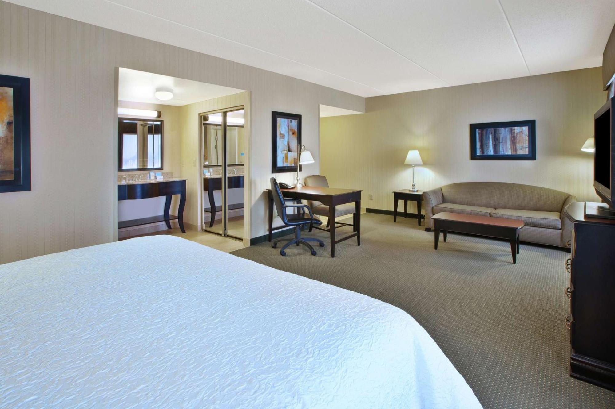 Hampton Inn & Suites Plattsburgh Εξωτερικό φωτογραφία