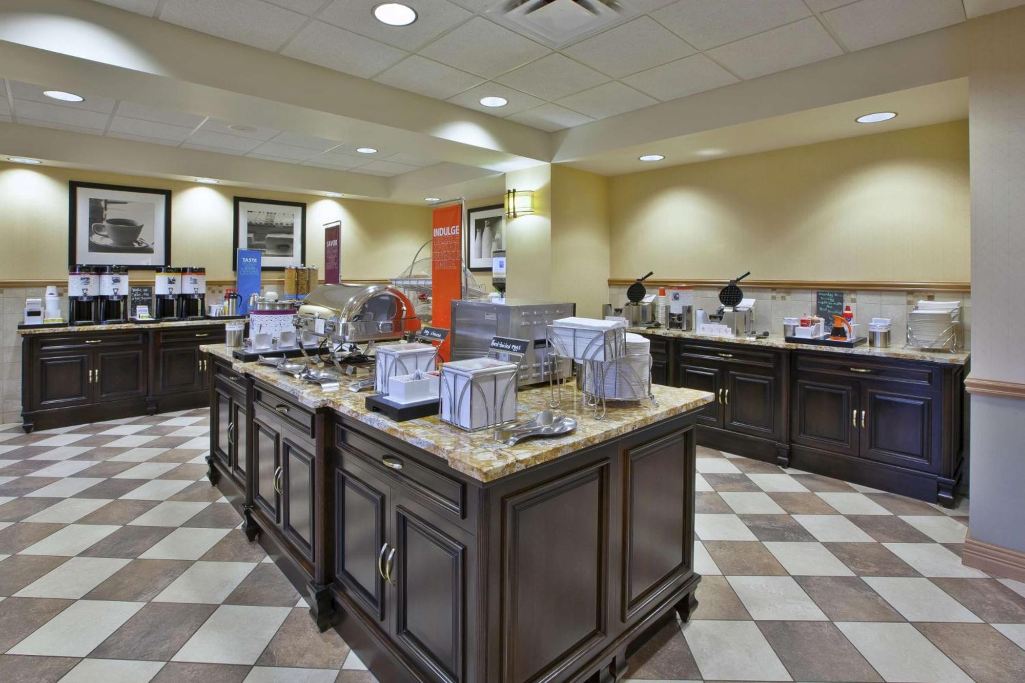Hampton Inn & Suites Plattsburgh Εξωτερικό φωτογραφία