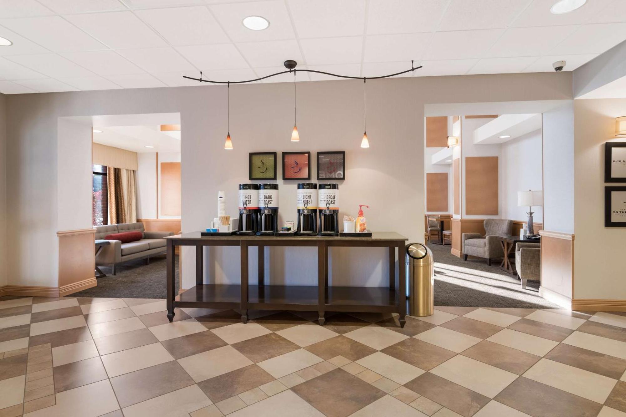 Hampton Inn & Suites Plattsburgh Εξωτερικό φωτογραφία